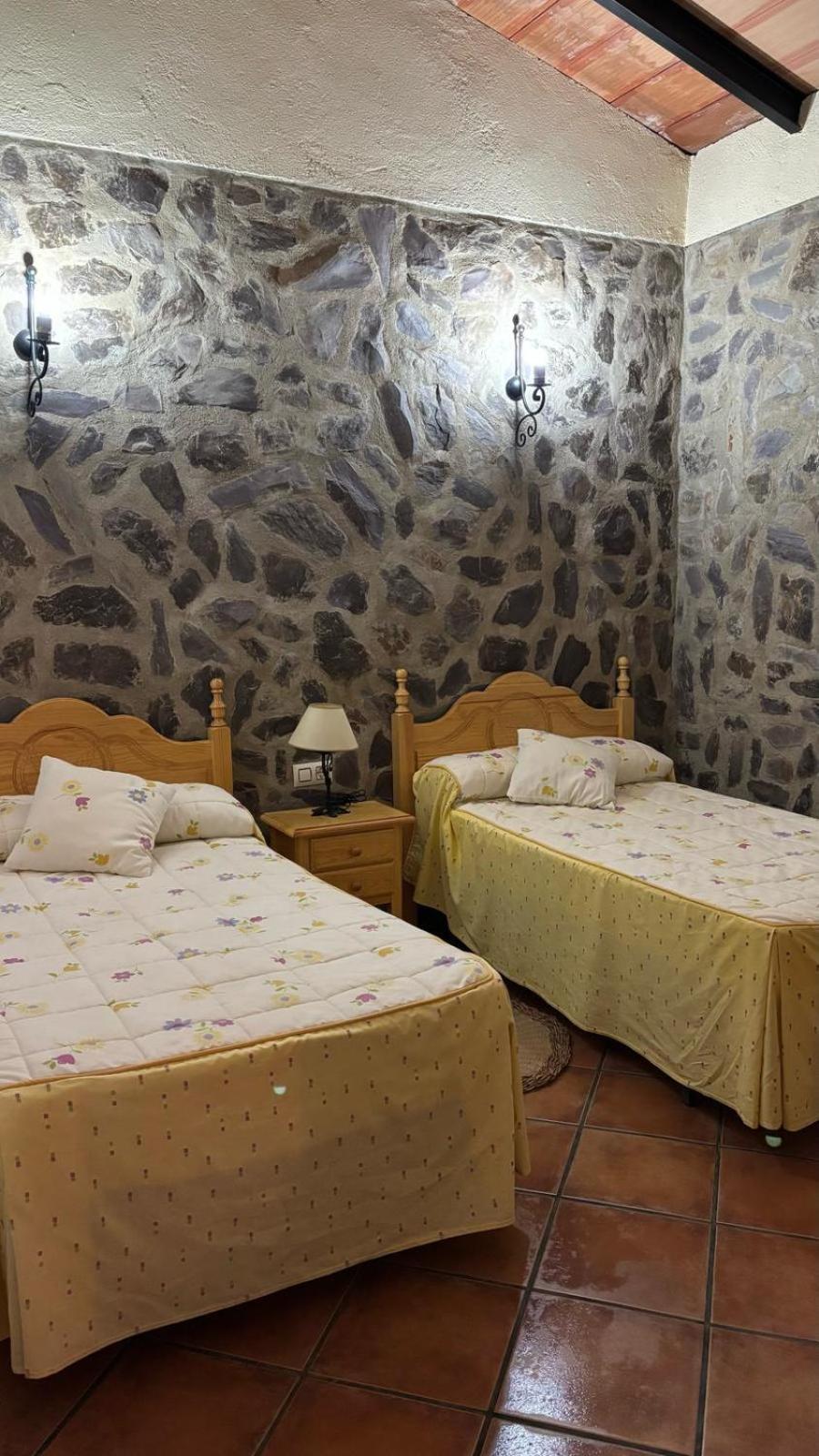 Casas Rurales Los Llanos 丰特斯-德莱昂 外观 照片